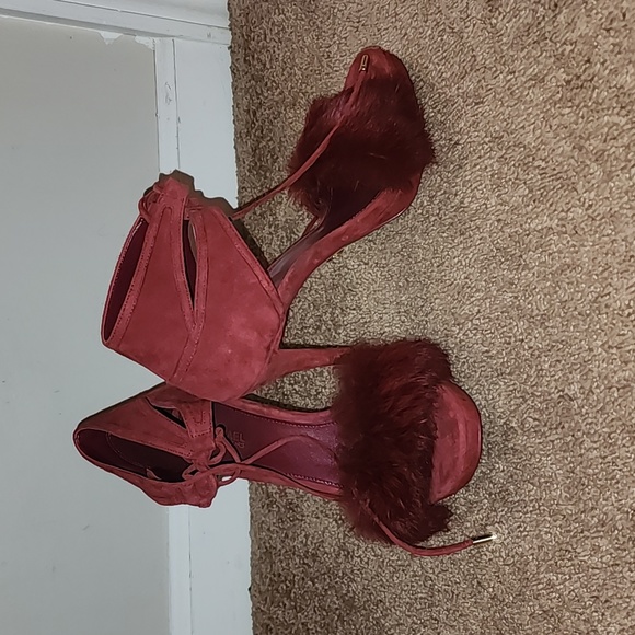 🎄🎄NWOT MICHAEL MICHAEL KORS OPEN TOE FUR HEELS - Picture 2 of 9